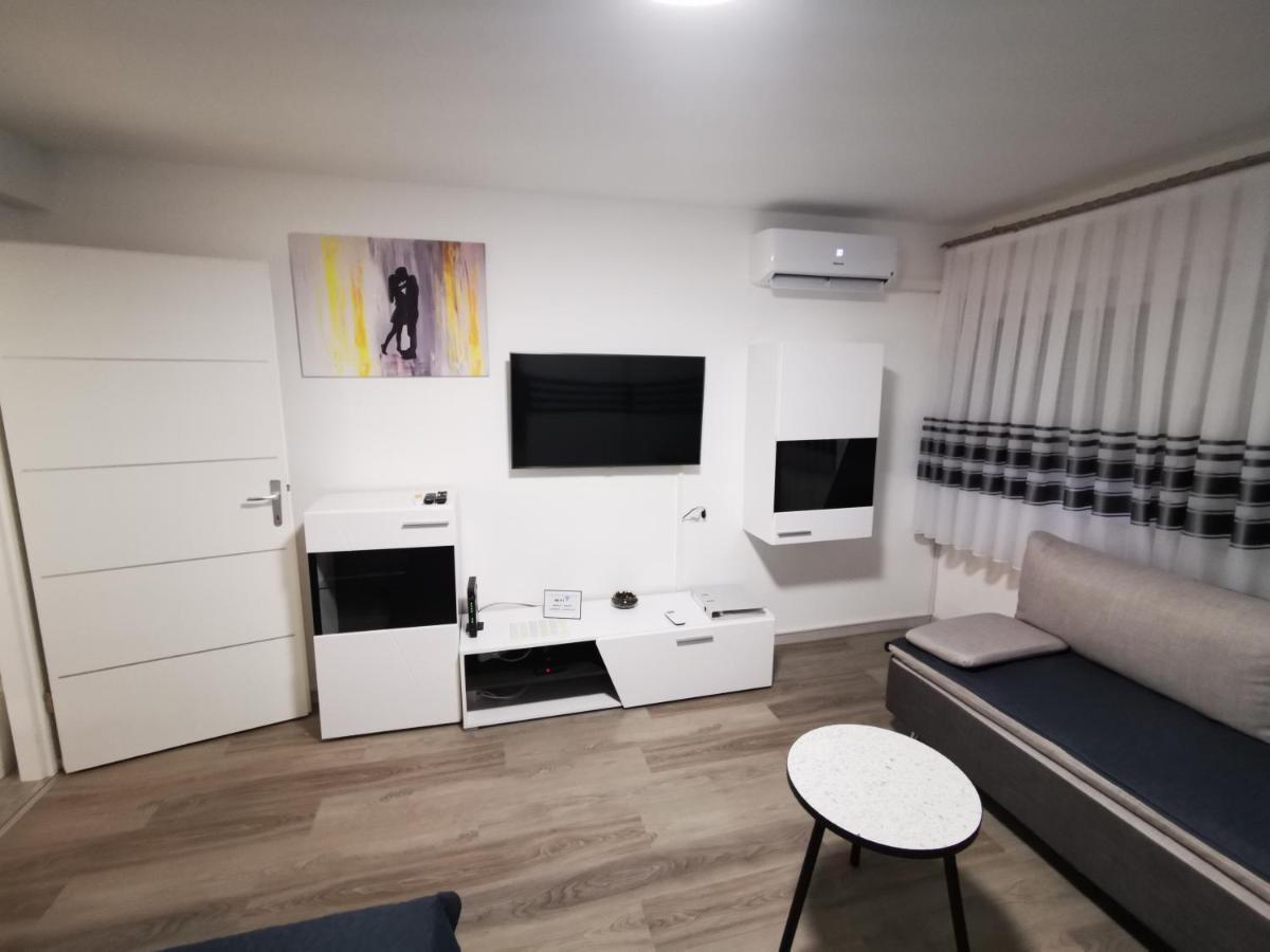 Ema Studio Apartman Karlovac Exterior foto