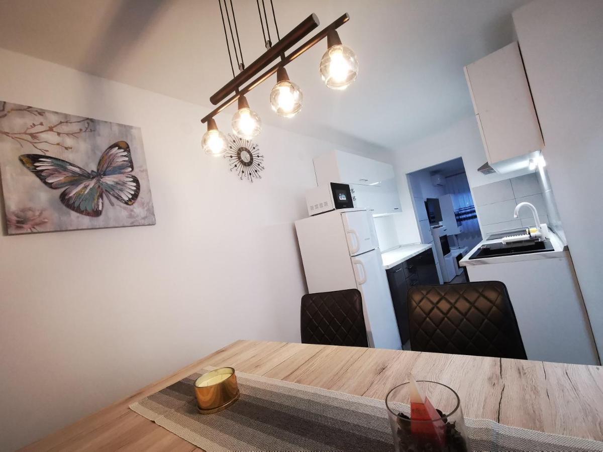 Ema Studio Apartman Karlovac Exterior foto